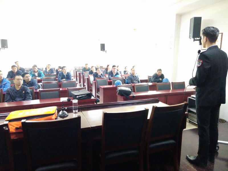 
				   
					黃河同力組織開(kāi)展2019年消防安全、職業(yè)衛(wèi)生及廠區(qū)雙重預(yù)防體系建設(shè)知識(shí)培訓(xùn)
				 